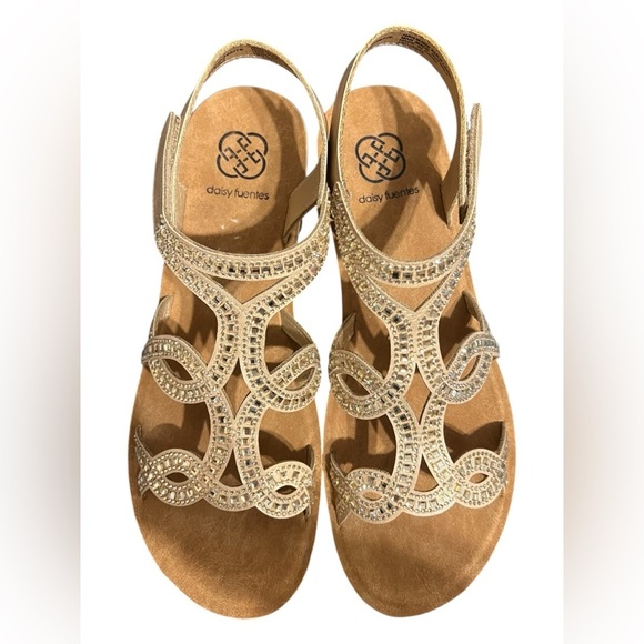 Daisy Fuentes Gold Embellished Sandals – Size 9.5 - Picture 8 of 9